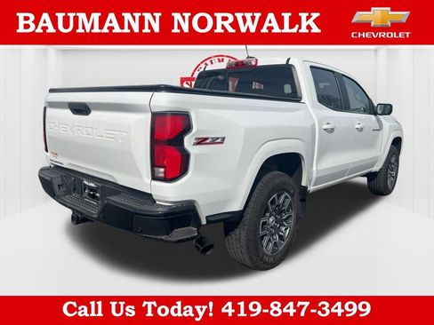 Used 2023 Chevrolet Colorado Z71 w/ Z71 Convenience Package 2 AWD/4WD image 13