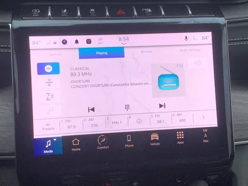 Used 2024 Jeep Grand Cherokee Limited image 22