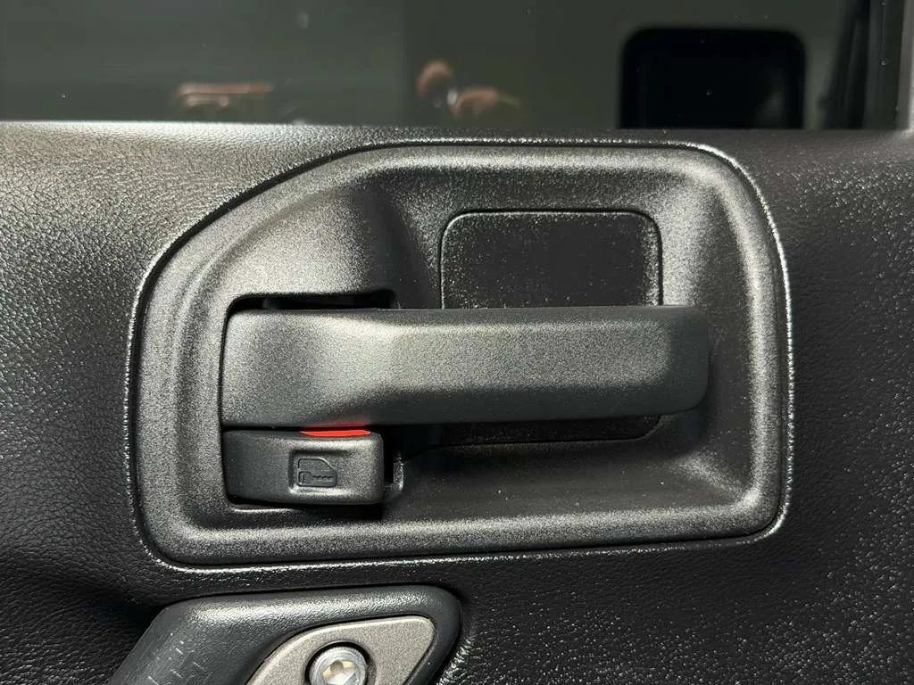 Used 2013 Jeep Wrangler Unlimited Sport AWD/4WD image 33