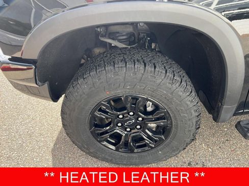 Used 2022 Chevrolet Silverado 1500 ZR2 w/ Technology Package image 5