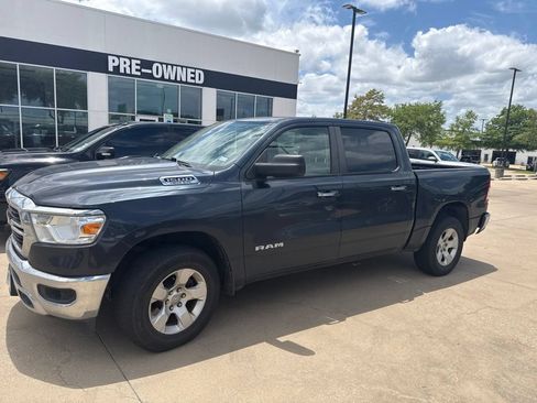 Used 2019 RAM 1500 Big Horn RWD image 1
