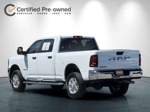 Used 2026 RAM 2500 Big Horn AWD/4WD image 6