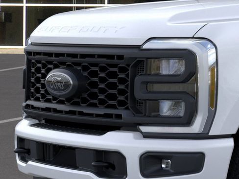 New 2025 Ford F350 Lariat w/ Lariat Ultimate Package image 17