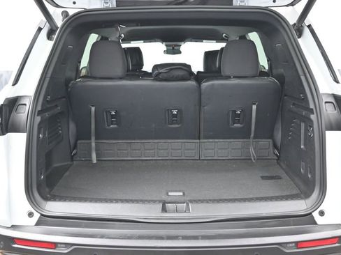 Used 2024 Chevrolet Traverse LS w/ Midnight/Sport Edition FWD image 13