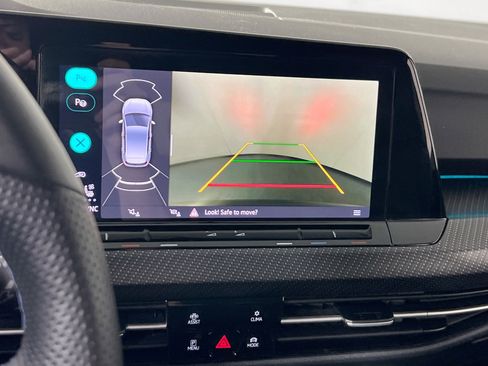 Used 2024 Volkswagen Golf R image 13