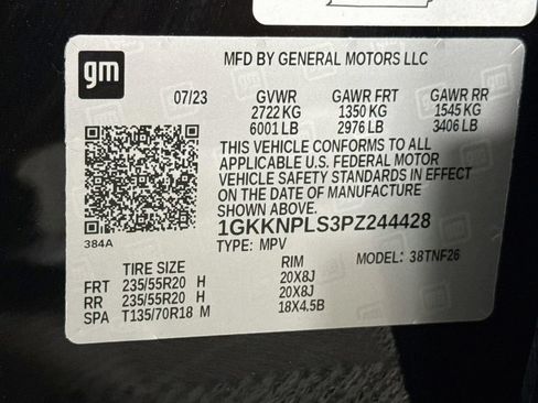 Used 2023 GMC Acadia Denali w/ Denali Ultimate Package FWD image 35