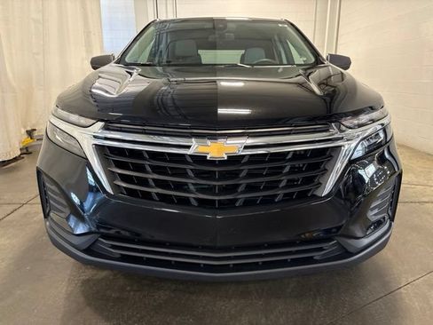 Used 2024 Chevrolet Equinox LS w/ LS Convenience Package FWD image 2