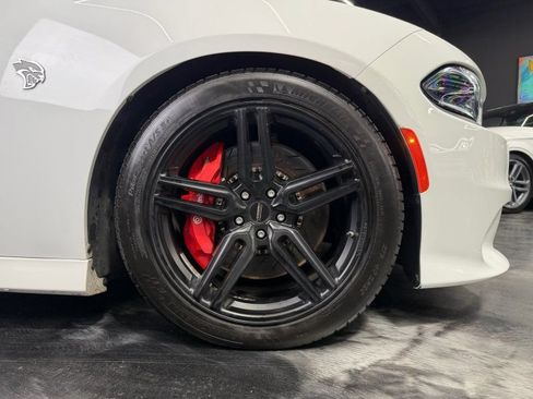 Used 2017 Dodge Charger SRT Hellcat RWD image 20