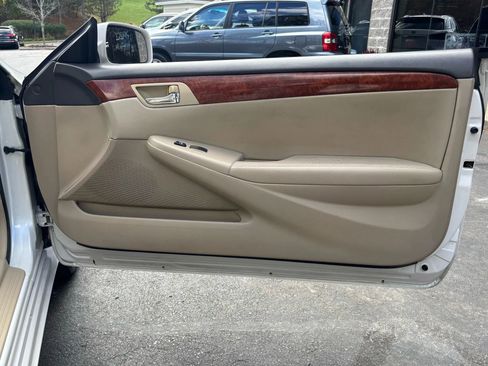 Used 2006 Toyota Solara SLE image 22