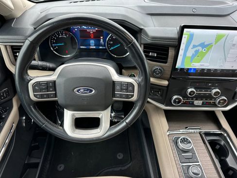 Used 2023 Ford Expedition Max Limited image 13