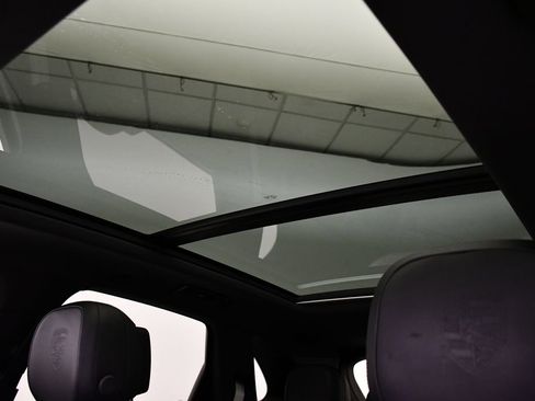 Used 2023 Porsche Cayenne S image 20