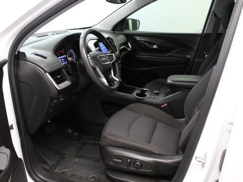 Used 2022 GMC Terrain SLE w/ Driver Convenience Package FWD image 17