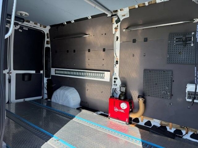 Used 2023 RAM ProMaster 2500 FWD image 13