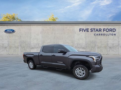 Used 2022 Toyota Tundra SR5 image 2