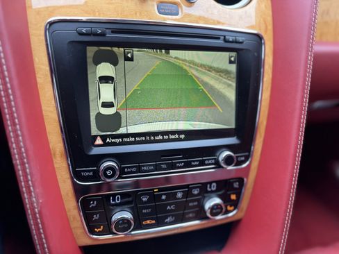 Used 2016 Bentley Flying Spur V8 image 40