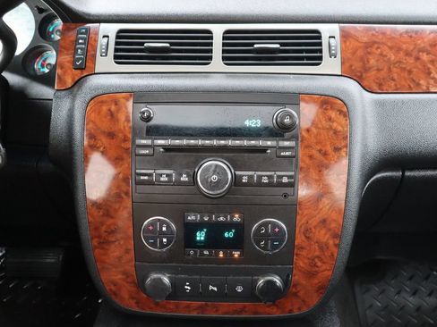 Used 2008 Chevrolet Silverado 2500 LTZ w/ Safety Package AWD/4WD image 35