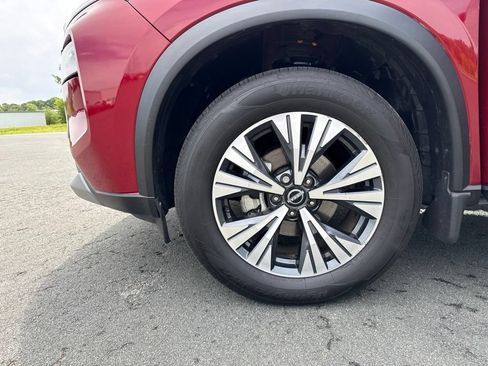Used 2023 Nissan Rogue SV AWD/4WD image 40