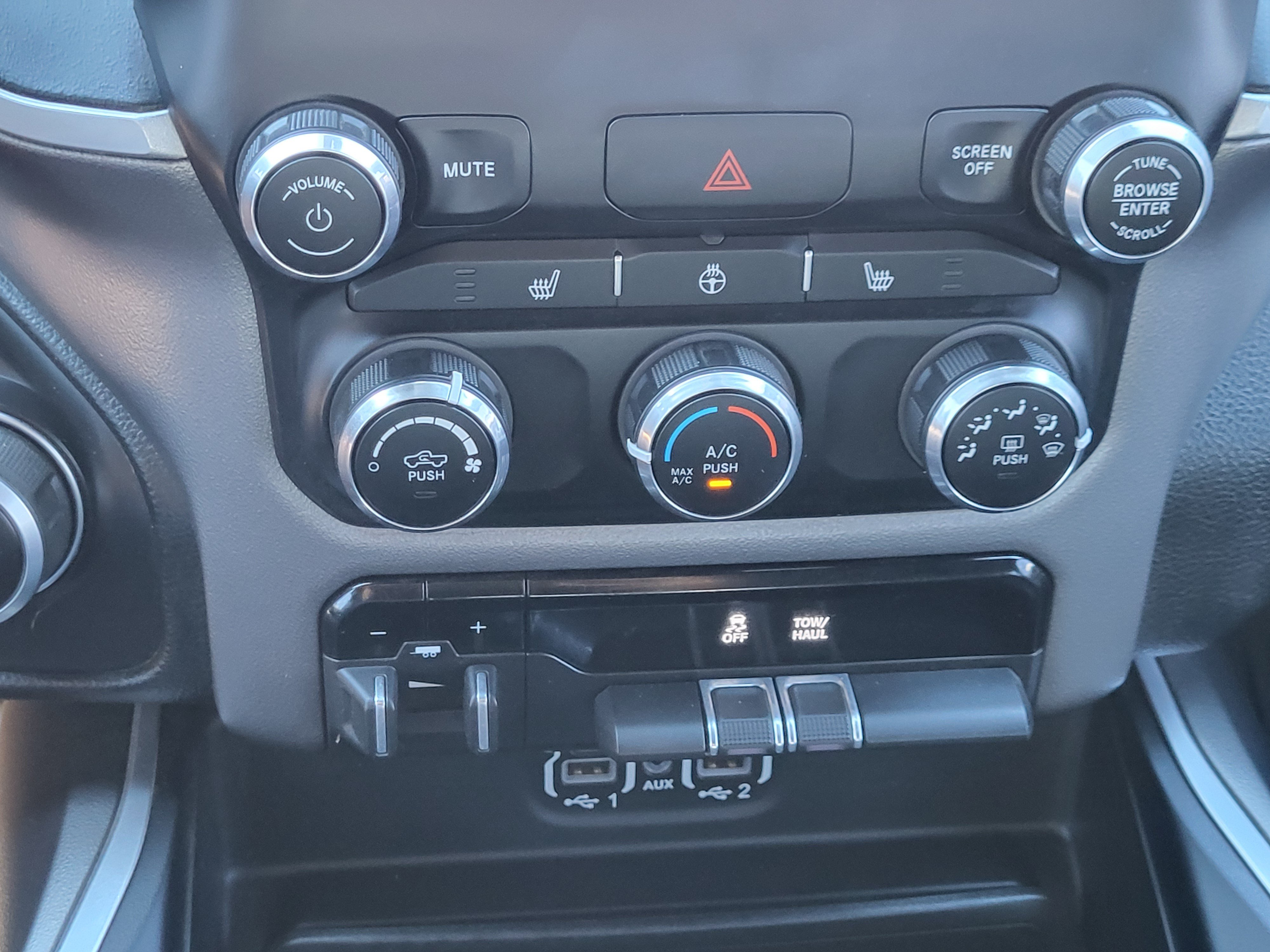 Used 2023 RAM 1500 Big Horn AWD/4WD image 14