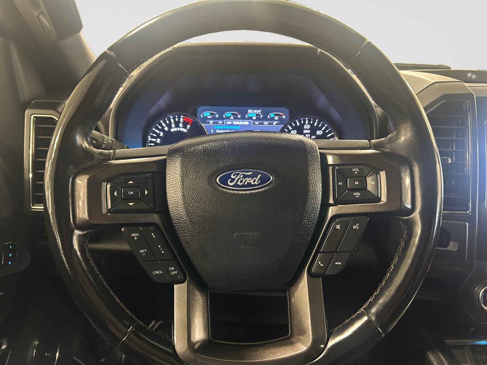 Used 2021 Ford Expedition Limited AWD/4WD image 13