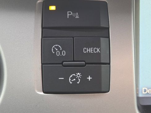 Used 2014 Audi Q7 3.0T S line Prestige w/ S Line Package image 30