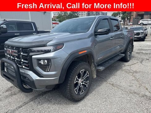 Used 2023 GMC Canyon AT4 w/ AT4 Premium Package AWD/4WD image 3