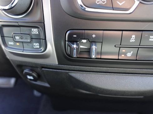 Used 2023 RAM 1500 Warlock AWD/4WD image 52