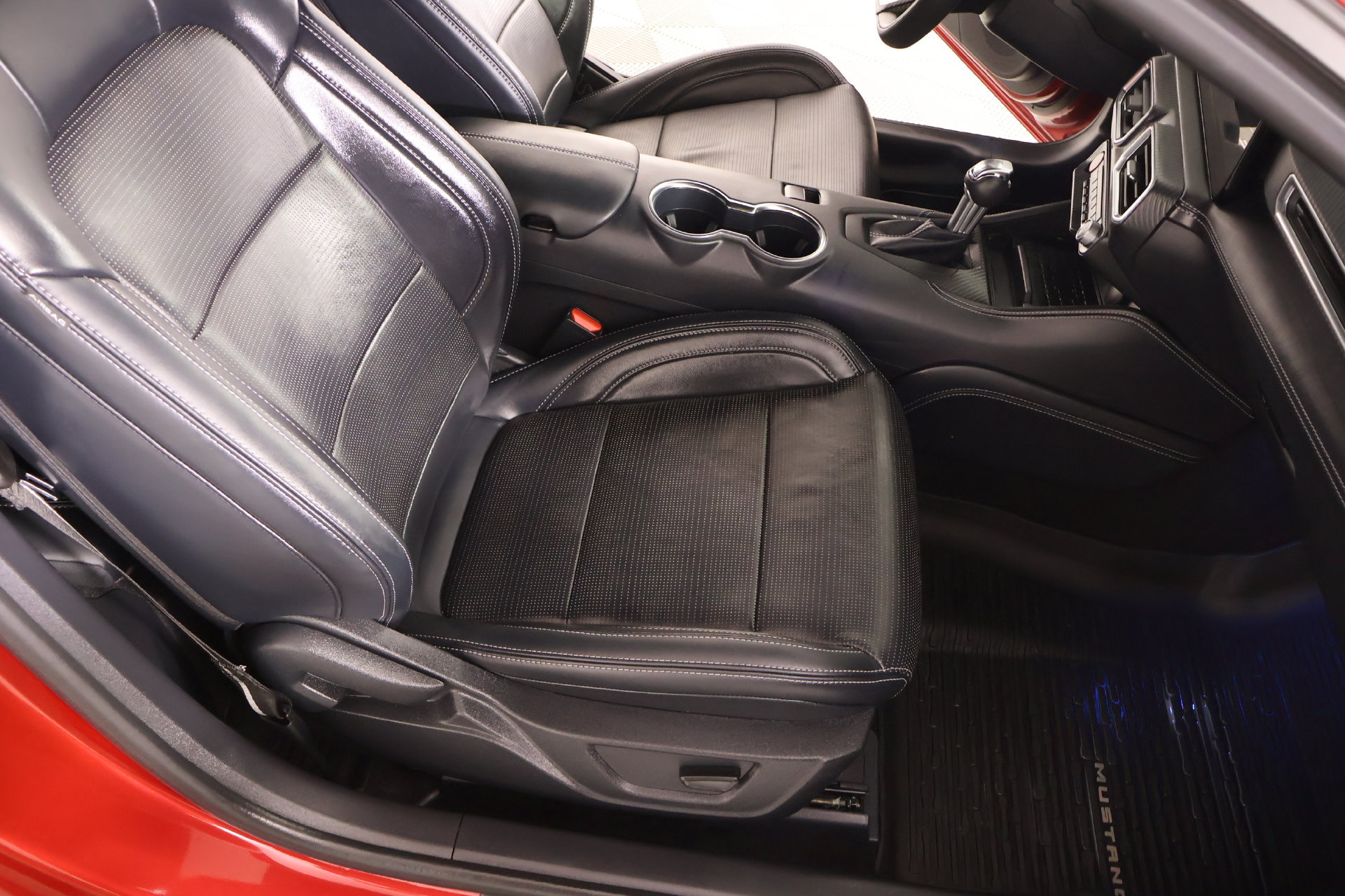 Used 2024 Ford Mustang GT Premium RWD image 13