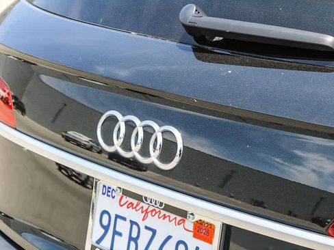 Used 2023 Audi Q5 2.0T Premium w/ Convenience Package AWD/4WD image 11