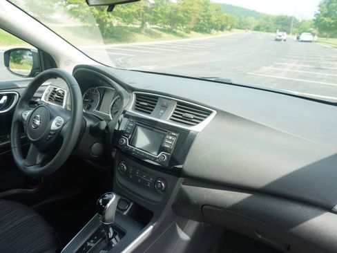 Used 2017 Nissan Sentra SV w/ Style Package image 22