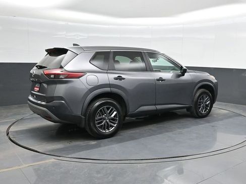 Used 2023 Nissan Rogue S image 3