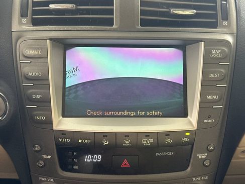 Used 2008 Lexus IS 250 w/ Premium Pkg RWD image 6