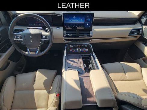 Used 2024 Lincoln Navigator L Reserve AWD/4WD image 8