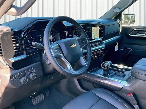 New 2026 Chevrolet Silverado 1500 LTZ w/ LTZ Convenience Package II image 3