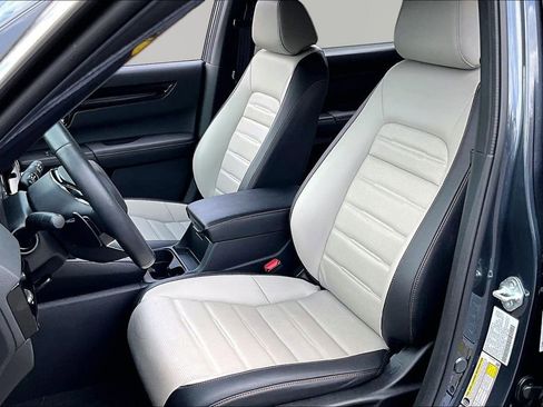 Used 2024 Honda CR-V Sport Touring image 17