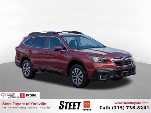 Used 2022 Subaru Outback Premium image 1