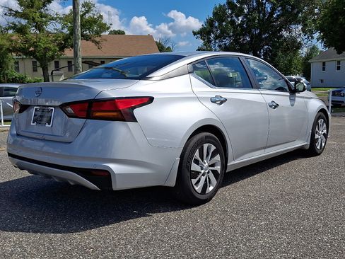 Certified 2023 Nissan Altima 2.5 S FWD image 6