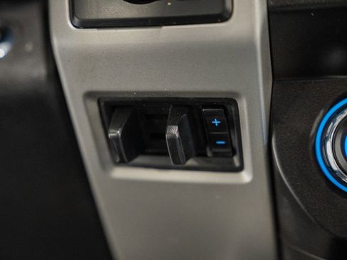 Used 2021 Ford F350 Lariat image 34