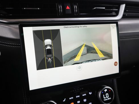 Used 2023 Jaguar F-PACE R-Dynamic S AWD/4WD image 22