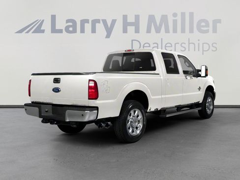Used 2013 Ford F250 Lariat w/ FX4 Off Road Pkg AWD/4WD image 2