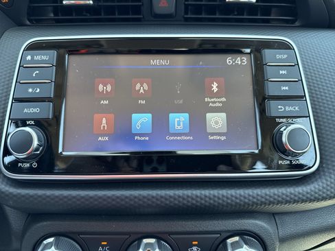 Used 2025 Nissan Kicks Play S FWD image 19