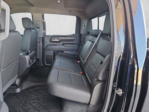 New 2026 Chevrolet Silverado 1500 RST w/ Redline Edition AWD/4WD image 16