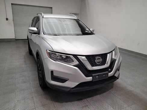 Used 2019 Nissan Rogue SV FWD image 14