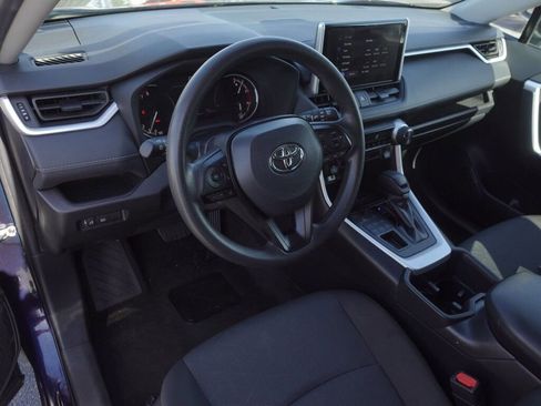 Used 2025 Toyota RAV4 XLE image 10