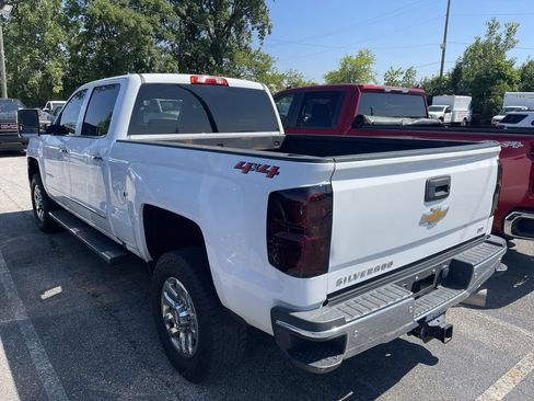 Used 2019 Chevrolet Silverado 2500 LTZ w/ Duramax Plus Package AWD/4WD image 11