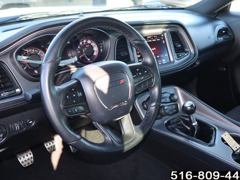 Used 2023 Dodge Challenger R/T w/ Plus Package image 9