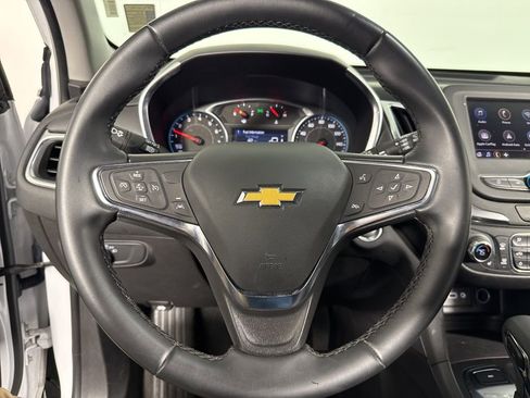 Used 2024 Chevrolet Equinox LT image 30