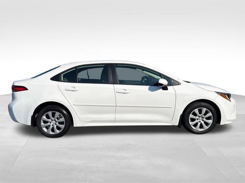 Used 2024 Toyota Corolla LE FWD image 7