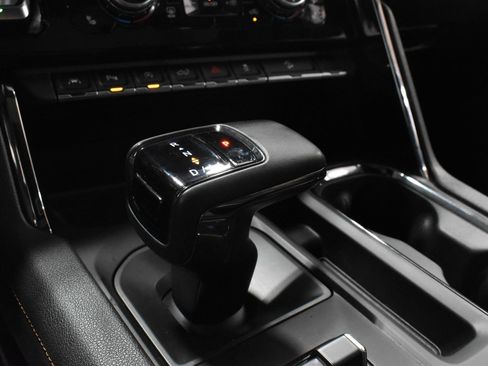 Used 2023 GMC Sierra 1500 AT4 w/ Technology Package AWD/4WD image 20