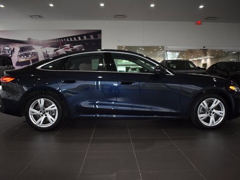 Used 2025 Audi A5 2.0T Premium Plus w/ Premium Plus AWD/4WD image 12
