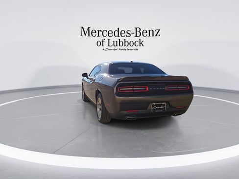 Used 2021 Dodge Challenger SXT image 7